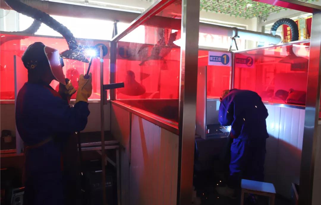 想学习焊工技术又担心没保障？山东万通焊工定向委培班来啦！