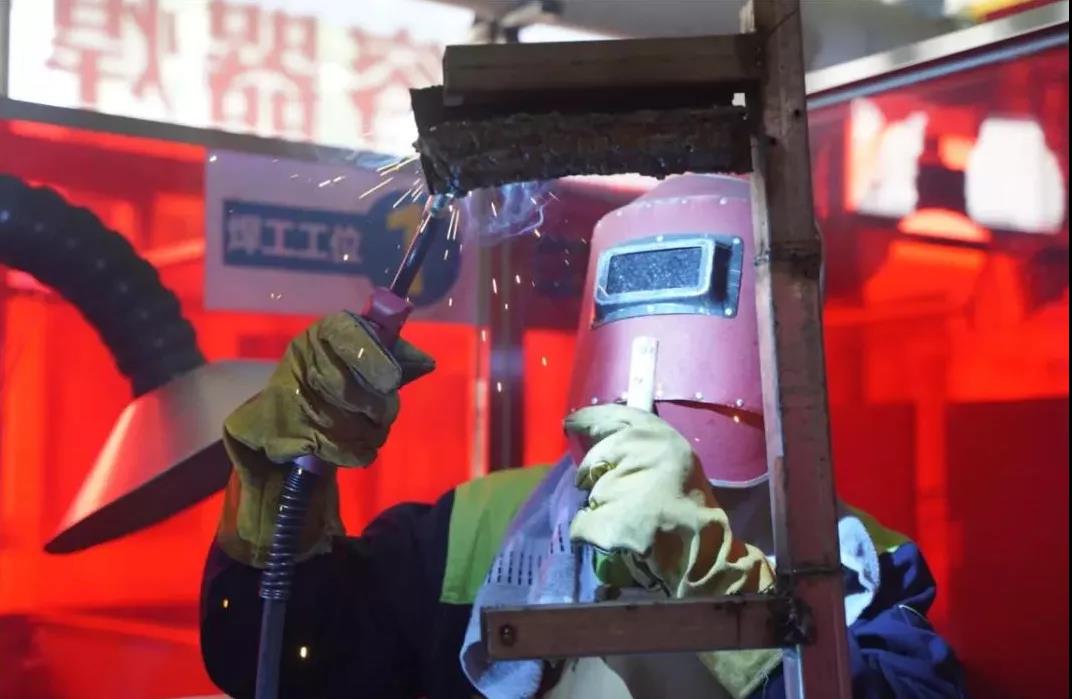 想学习焊工技术又担心没保障？山东万通焊工定向委培班来啦！