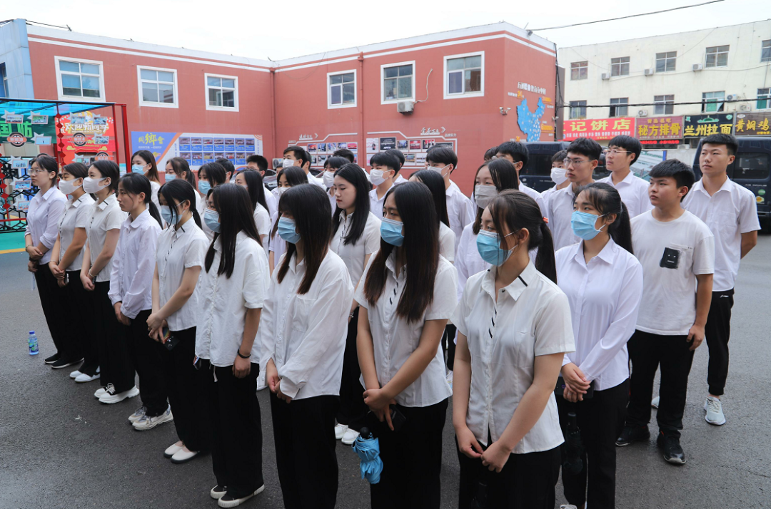 梦想起航，山东万通轨道交通专业学子赴济南火车站顶岗实习！