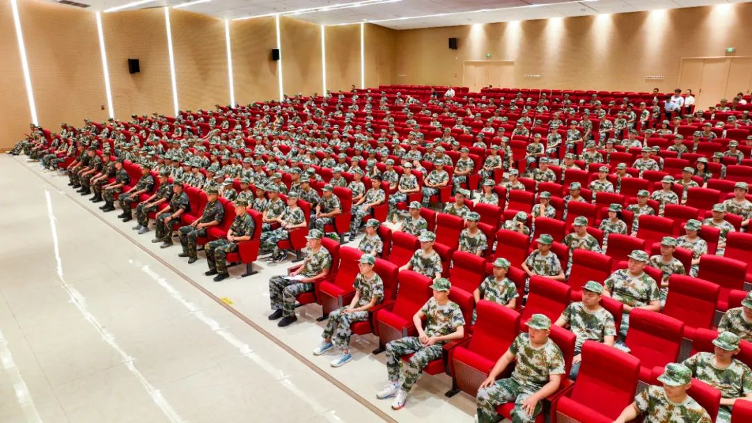 山东万通2023年夏秋季新生军训正式拉开序幕
