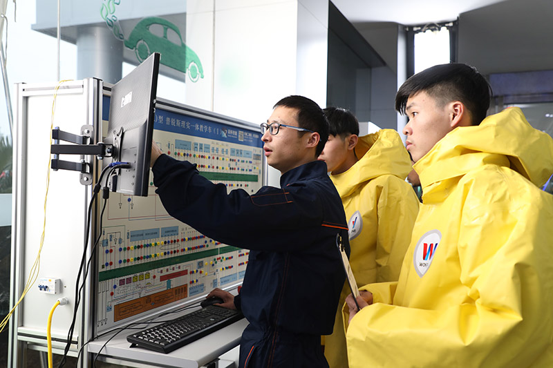 为什么现在就要抢定入学名额？看完这个就明白了