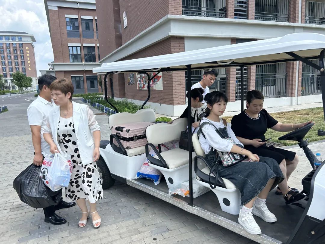 【家长必看】山东万通2024年部分新生已经抢先开学，孩子在学校怎么样呢？跟随小编一起来看看！