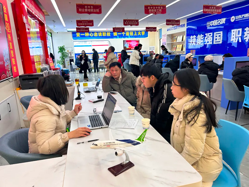 辍学的孩子，想重新上学该怎么办？读技校到底有用吗？