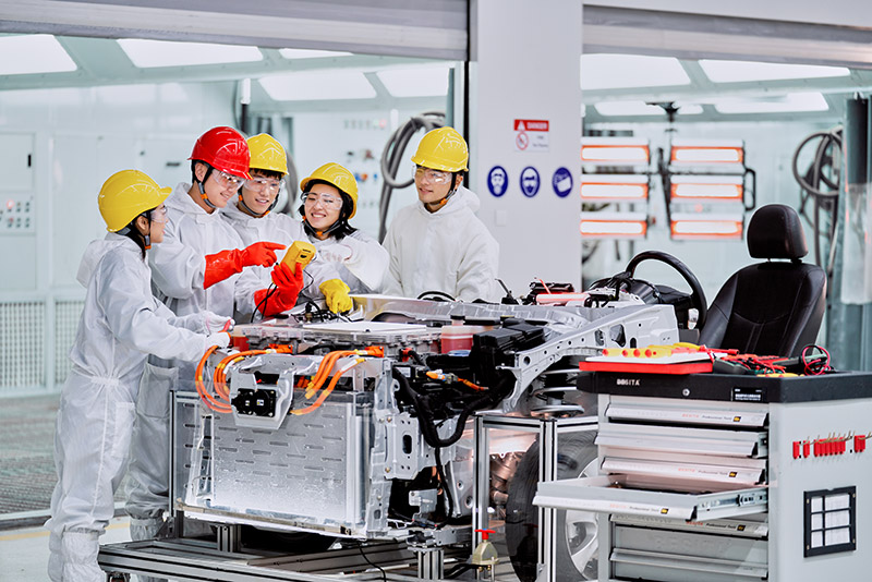 山东万通汽车学校靠谱吗?