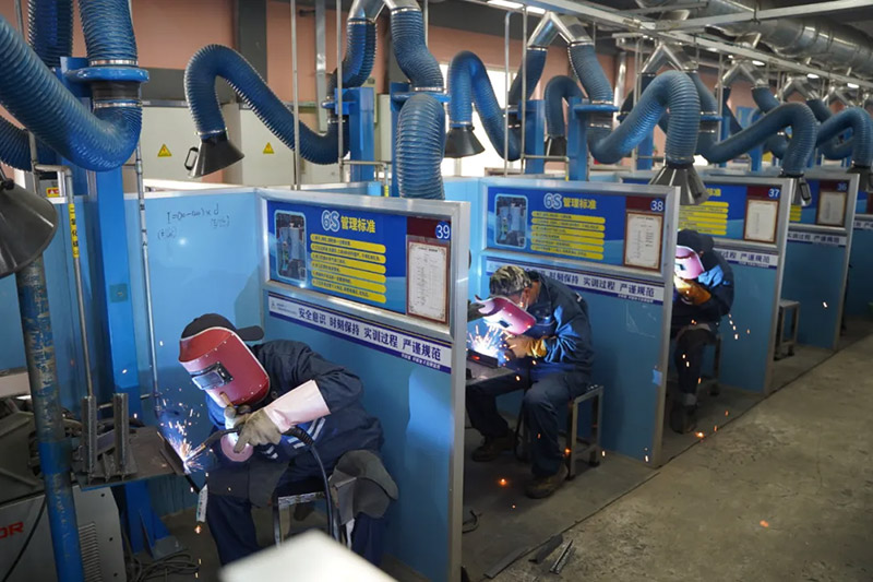 2025年济南市补贴性职业技能培训 ——山东万通焊工首期开班