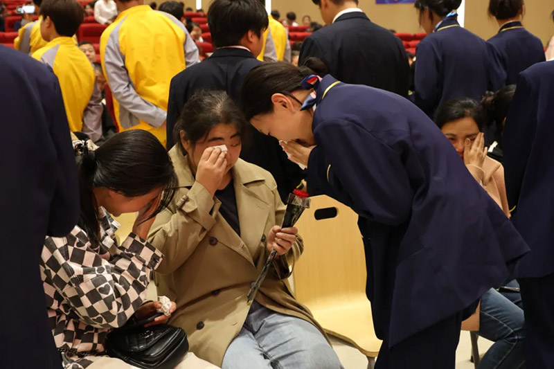 共赴成长之约!山东万通 2025 第六期家长见证会圆满落幕