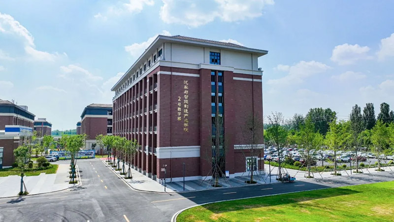 技校不满意，想在十月转学，还有机会吗？想了解山东万通，这所院校靠不靠谱？