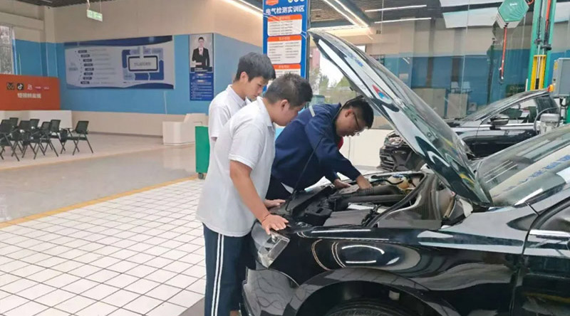 当孩子出现厌学情绪时,家长们应该这样做