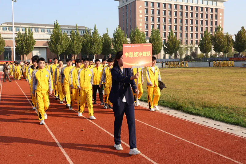 山东万通2025年秋季校园运动会圆满举行，多项精彩赛事点燃青春激情