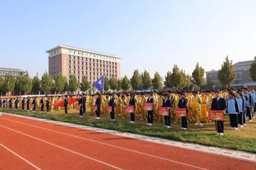 山东万通2025年秋季校园运动会圆满举行，多项精彩赛事点燃青春激情