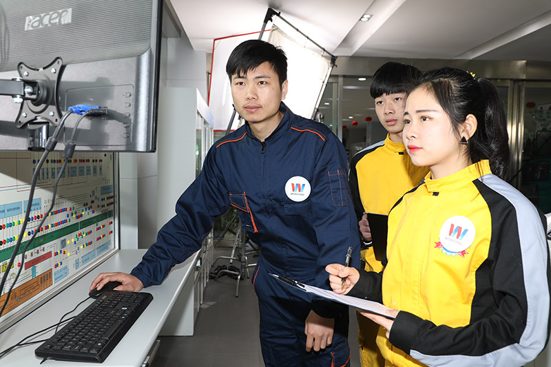 山东万通新能源汽车专业好不好